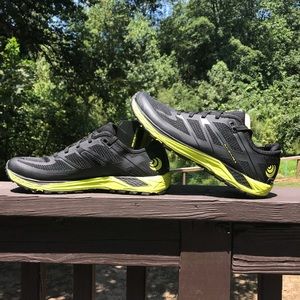 NIB - Topo Runventure 2 - M 11 Blk/Grn